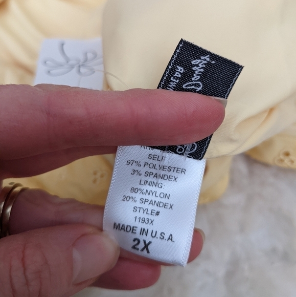 Dippin' DAISY'S one piece yellow eyelet swimsuit swim wear 2x plus NEW - Picture 6 of 11